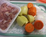市販ルーで40分☆チキンの本格シチュー作り方1写真