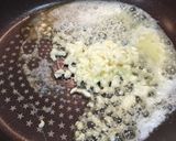 芽キャベツのガリバタ炒め作り方2写真