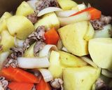 生姜香るこってり肉じゃが。ネギだく!作り方1写真
