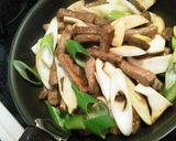 牛肉とエリンギのオイスターソース炒め♪作り方3写真