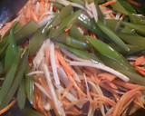 生茎わかめと金平ごぼう胡麻たっぷり炒め作り方3写真