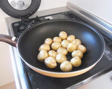 おふくろの味　揚げ小芋の甘辛煮作り方1写真