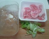 豚こまネギのおろしパスタ作り方1写真