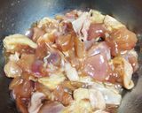 鶏肉とカシューナッツの赤×黒ソース炒め作り方1写真