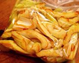セロリの醤油漬け(葉っぱはふりかけに)作り方1写真