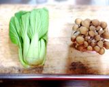 チンゲン菜とぶなしめじのペペロンチーノ風作り方1写真
