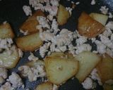 じゃが芋とひき肉のオープンオムレツ作り方3写真