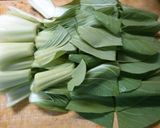 鶏肉 ニラ チンゲン菜 ナンプラースープ作り方2写真
