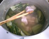 鶏肉 ニラ チンゲン菜 ナンプラースープ作り方6写真