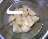 玉ねぎ じゃが芋 さつま揚げの お味噌汁作り方2写真