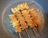 俺流！パリッともちもち塩鶏皮焼鳥作り方3写真
