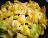 柚子胡椒風味＊キャベツとツナの味噌炒め作り方2写真