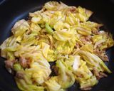 柚子胡椒風味＊キャベツとツナの味噌炒め作り方3写真