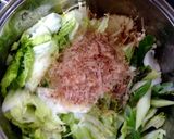 パパッと簡単！白菜のチゲ風煮込み♪作り方2写真