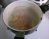 朝食に 簡単 ワカメ 薩摩揚げの 味噌汁作り方2写真