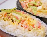 かに風味サラダと半熟玉子◆おにぎらず作り方9写真