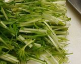 おつまみにも♪ 水菜とすりごまのサラダ作り方1写真