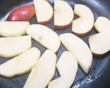 簡単／シナモン香る焼き林檎ソテー◆朝食に作り方2写真