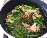 とろ～りチーズ✿アスパラ菜＆豚薄肉炒め作り方6写真