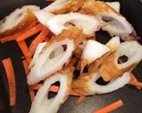 ピリ辛美味しい！キムチと竹輪の胡麻油炒め作り方2写真