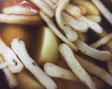 おばぁちゃん家のじゃがいもと蒲鉾の煮物作り方3写真