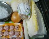 白菜と肉だんごの具沢山スープ作り方1写真