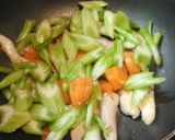 超簡単！セロリと鶏肉のトマト煮ｗ作り方6写真