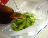 セロリの簡単漬物♪麺つゆ&酢作り方2写真
