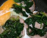 お弁当に彩り☆ほうれん草入りハムエッグ作り方3写真