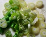 鶏肉とネギの簡単炒飯作り方2写真