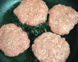 パテから手作りジューシーハンバーガー！作り方3写真
