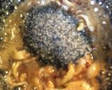 黒胡麻でホタルイカと貝ひもの真鱈子煮作り方2写真