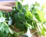 セロリと豚肉のサラダ作り方1写真
