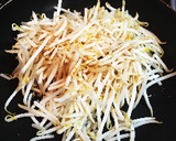 豚もやし炒め☆生姜焼き風作り方4写真