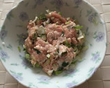 簡単！鶏挽肉と大葉で油揚げの巾着煮。作り方2写真