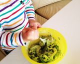 1歳児が作るアボカドのクリーミーサラダ作り方6写真
