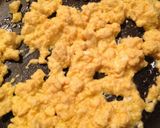 卵１コと高野豆腐１枚で炒り卵！にら玉丼作り方4写真