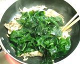 地味～だけど旨い☆ワカメと舞茸の甘辛✿作り方3写真