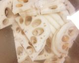 甘辛〜♪挽き肉入りのれんこんのきんぴら♡作り方1写真