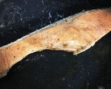簡単美味しく時短調理！鮭のムニエル作り方4写真