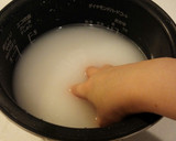 簡単炊き込み御飯《昆布ゴマごはん》作り方1写真