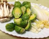 芽キャベツとしめじのあっさり炒め作り方1写真