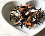 簡単！カッテージチーズとひじき煮の和え物作り方2写真