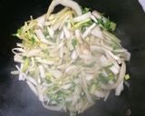 大根使い切り♡皮と茎のきんぴら作り方3写真