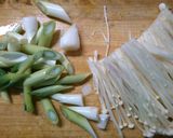 えのき 長ネギ とろろ昆布の お吸い物♪作り方1写真