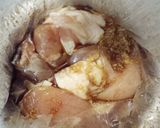 ヒラヒラ大根で土鍋蒸し鶏作り方2写真