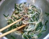 簡単 副菜 もやしと ニラの からし和え作り方5写真