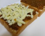 残りもので・・焼きチーズカレートースト♡作り方1写真