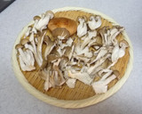 お酒のお伴に☆焼き茸の柚子胡椒浸し作り方1写真