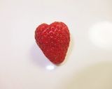 いちごバタフライ の 作り方　飾り切り作り方1写真